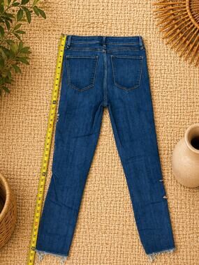 Abercrombie & Fitch Floral Embroidered Skinny Jeans Raw Hem Medium Wash